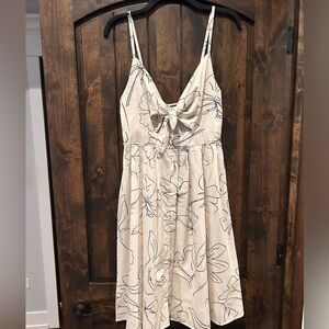 FancyInn Dress - size M